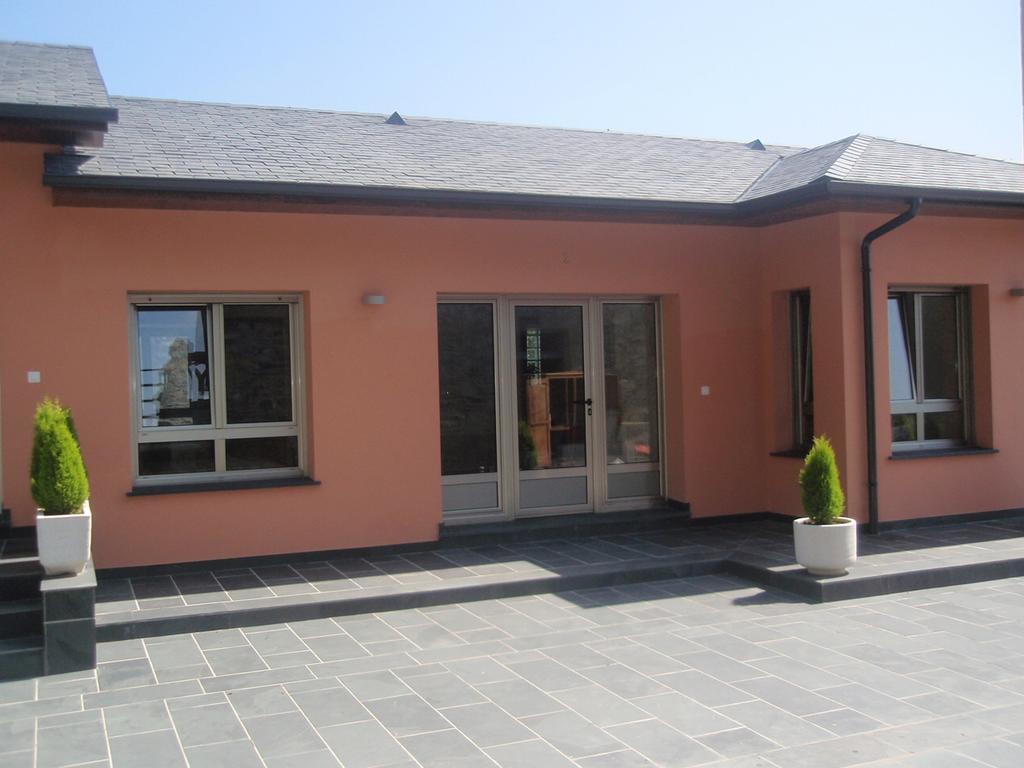 Apartamentos Arcos Del Esva Luarca Exterior photo