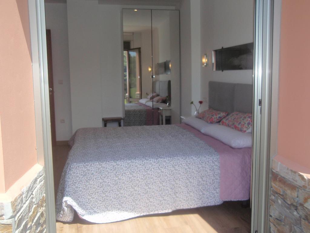 Apartamentos Arcos Del Esva Luarca Exterior photo