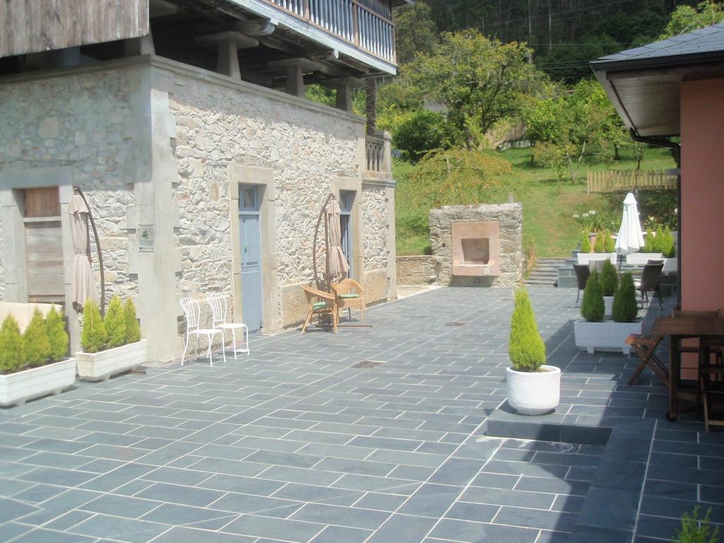 Apartamentos Arcos Del Esva Luarca Exterior photo